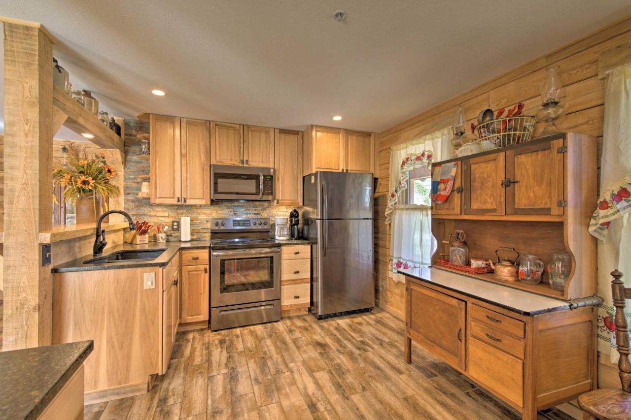 Quiet Hollister Cabin Walk To Lake Taneycomo Exterior foto