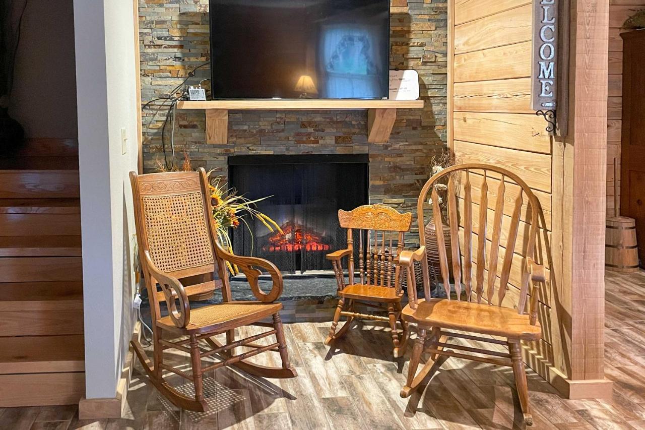 Quiet Hollister Cabin Walk To Lake Taneycomo Exterior foto